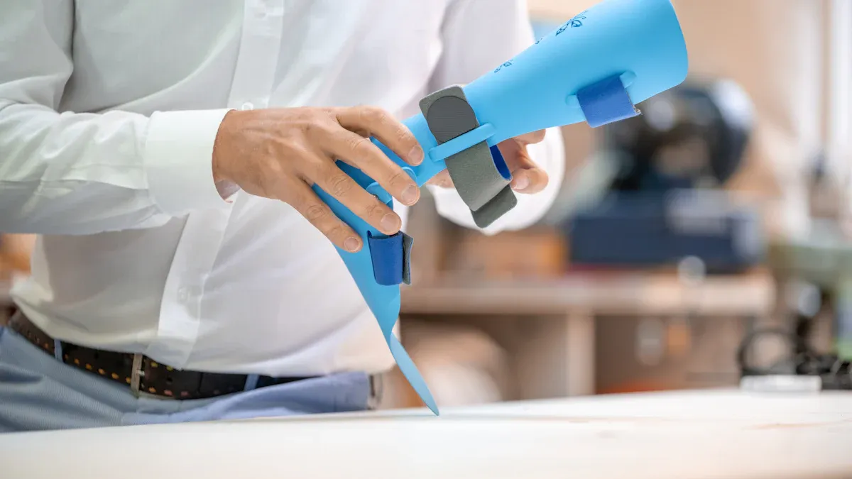 How to Choose the Right Polyisocyanate Crosslinker for Industrial Adhesives